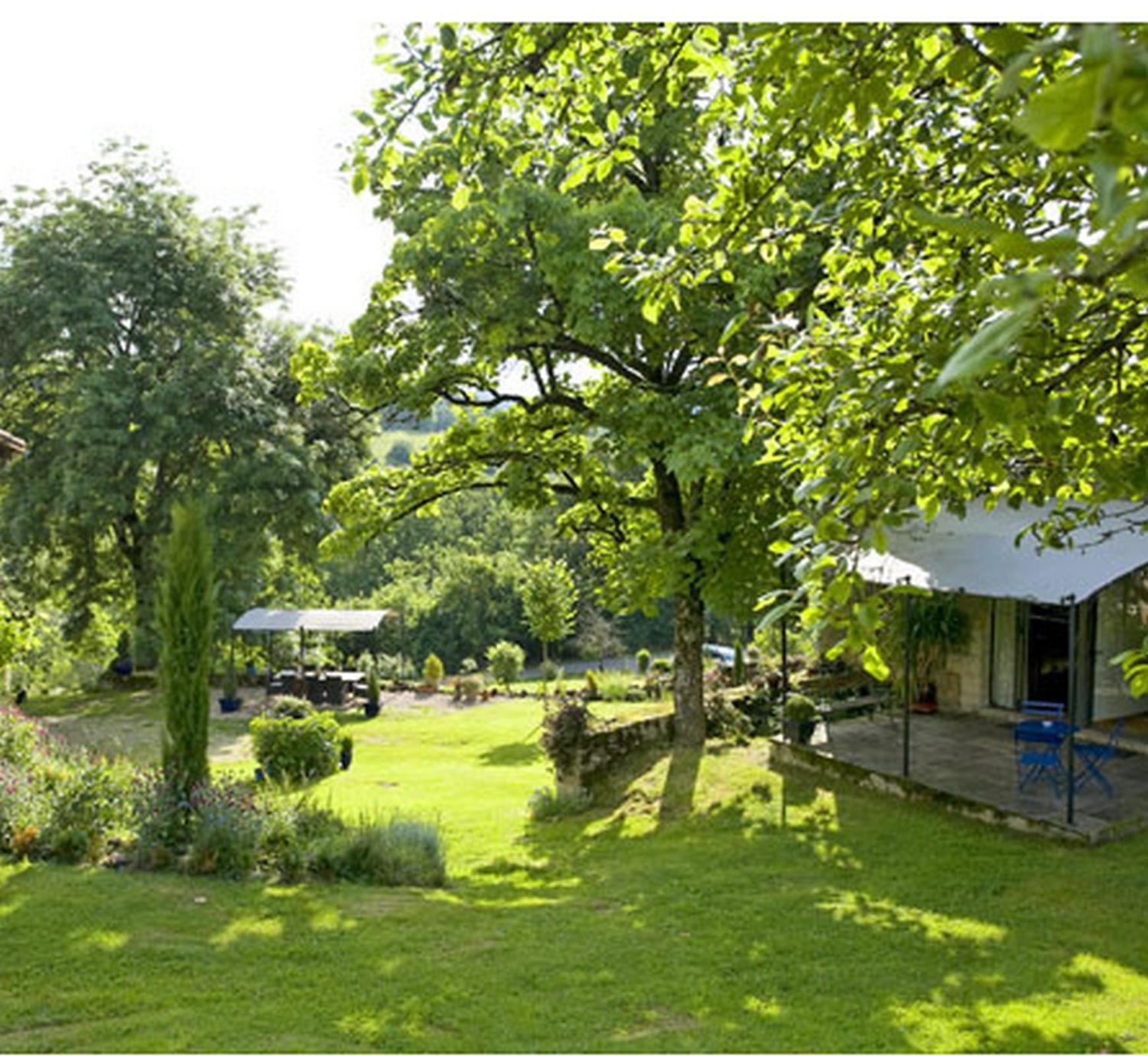 Bed and Breakfast Domaine de la Piale à Fons  Extérieur photo